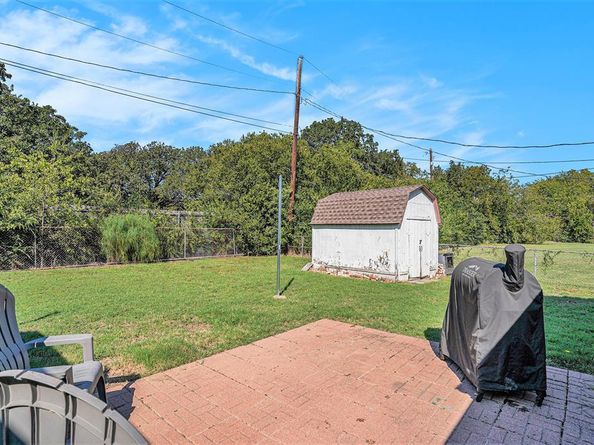 201  Bluebird Circle , Denton Texas 76209