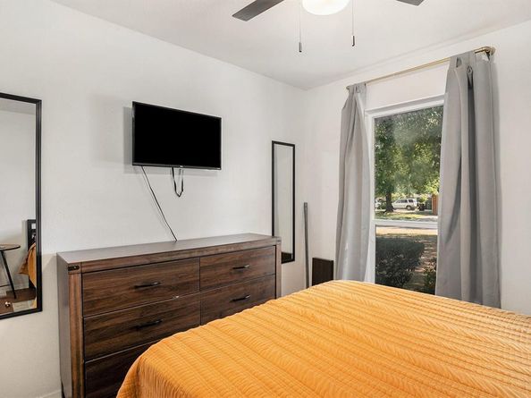 201  Bluebird Circle , Denton Texas 76209