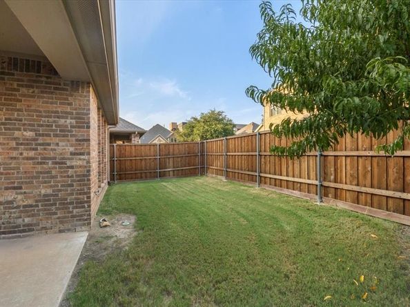 205  Vagon Castle Lane , Lewisville Texas 75056