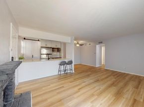 1810 N Garrett Avenue  216, Dallas Texas 75206
