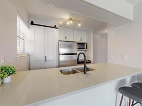 1810 N Garrett Avenue  216, Dallas Texas 75206
