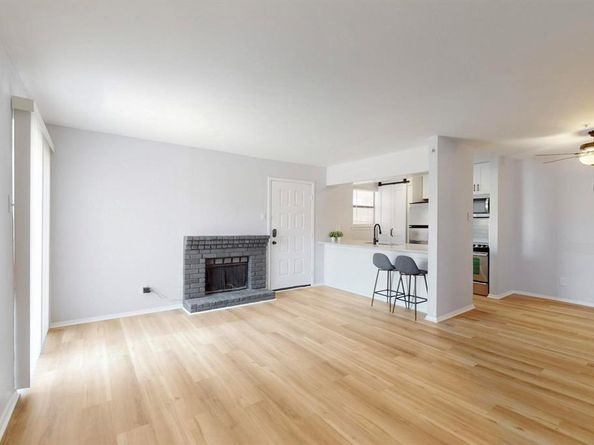1810 N Garrett Avenue  216, Dallas Texas 75206