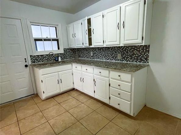 4133  Shelley Boulevard , Dallas Texas 75211