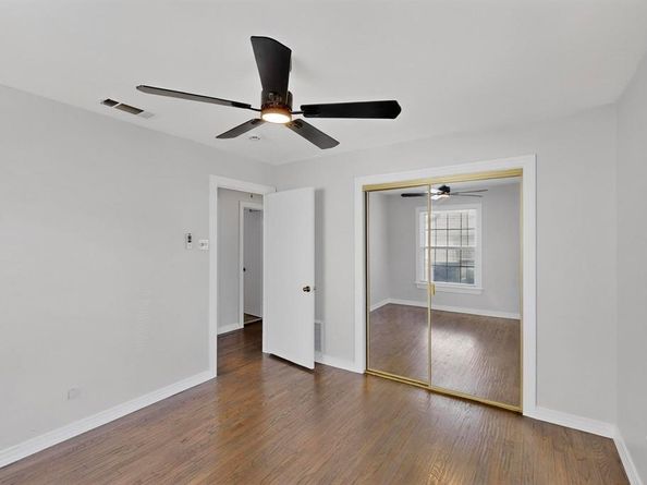 1328  Lakeside Drive , Garland Texas 75040