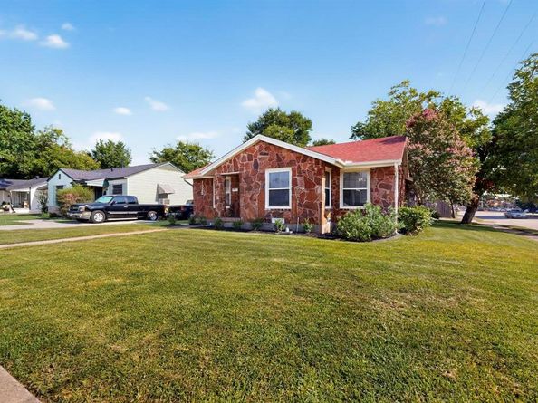 1328  Lakeside Drive , Garland Texas 75040