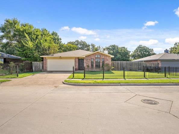 10420  Pondwood Drive , Dallas Texas 75217