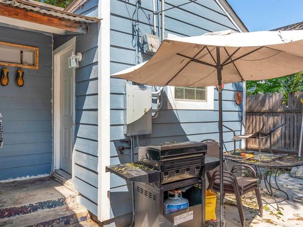 3509  College Avenue , Fort Worth Texas 76110
