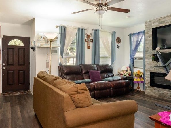 3509  College Avenue , Fort Worth Texas 76110