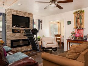 3509  College Avenue , Fort Worth Texas 76110