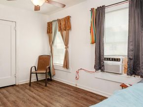 3509  College Avenue , Fort Worth Texas 76110