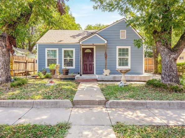 3509  College Avenue , Fort Worth Texas 76110