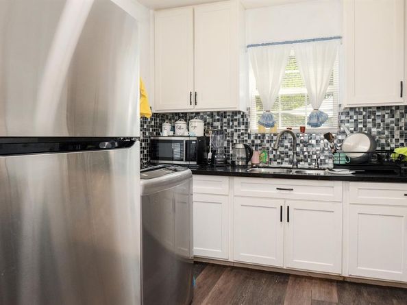 3509  College Avenue , Fort Worth Texas 76110