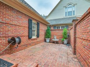 5804  Redwood Court , Dallas Texas 75209