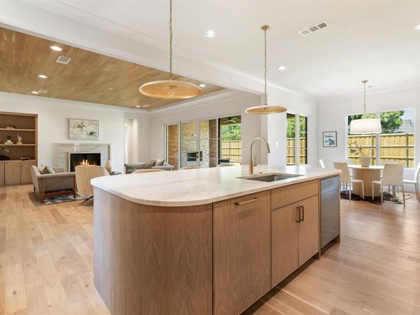 6919  Oriole Drive , Dallas Texas 75209