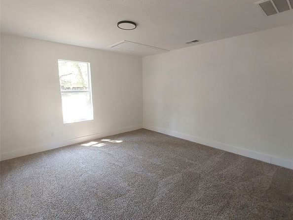 628  Polly Avenue , Azle Texas 76020