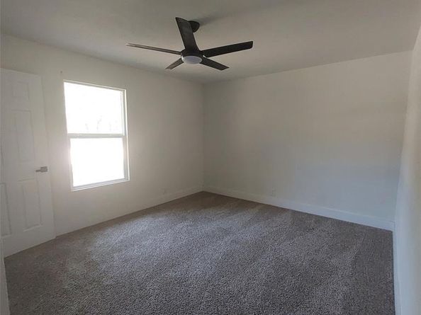 628  Polly Avenue , Azle Texas 76020