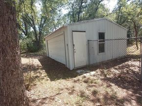628  Polly Avenue , Azle Texas 76020