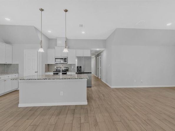 1016 E Cannon Street , Fort Worth Texas 76104