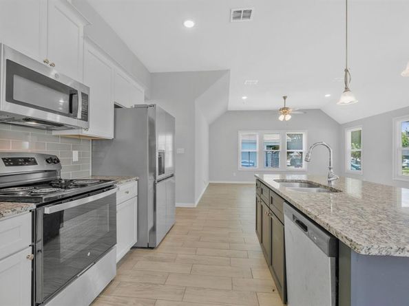 1016 E Cannon Street , Fort Worth Texas 76104