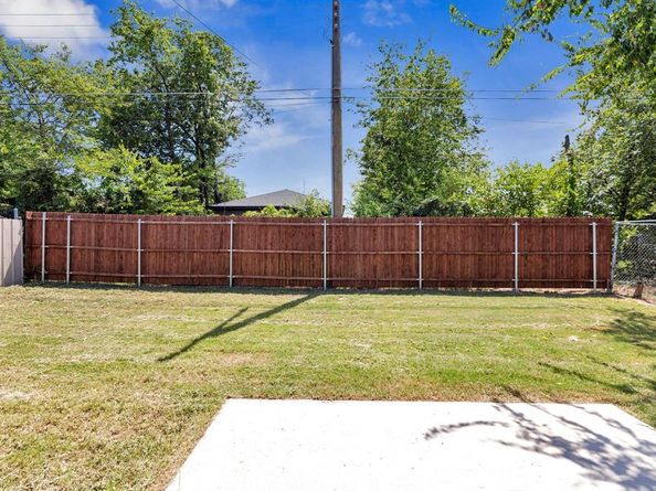 1016 E Cannon Street , Fort Worth Texas 76104