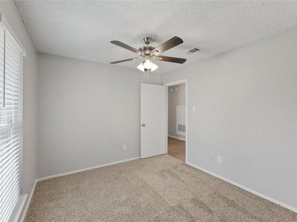 1537 N Valley Parkway , Lewisville Texas 75077