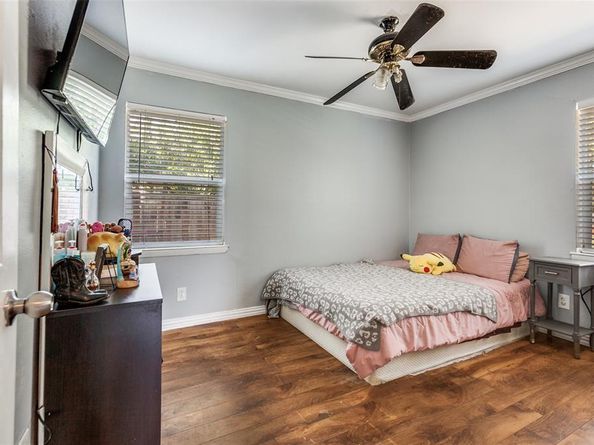303 N Cottonwood Drive , Richardson Texas 75080