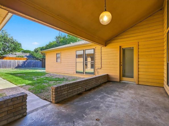 8857  Kingsley Road , Dallas Texas 75231