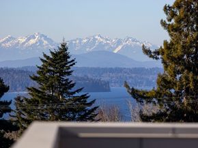 6544 44th Avenue SW, Seattle WA 98136
