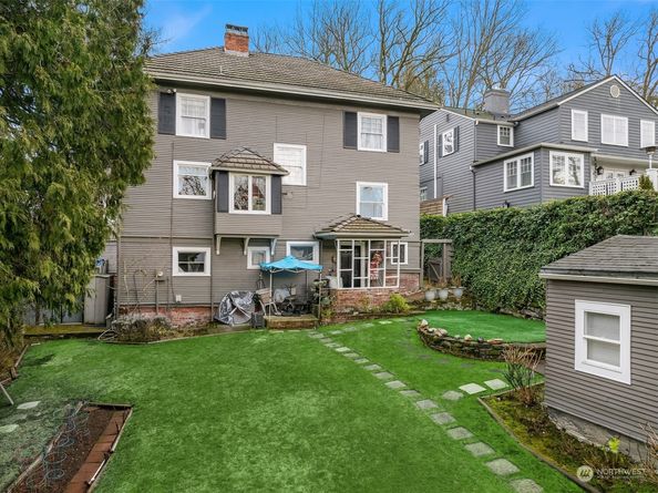 1021 34th Avenue E, Seattle WA 98112