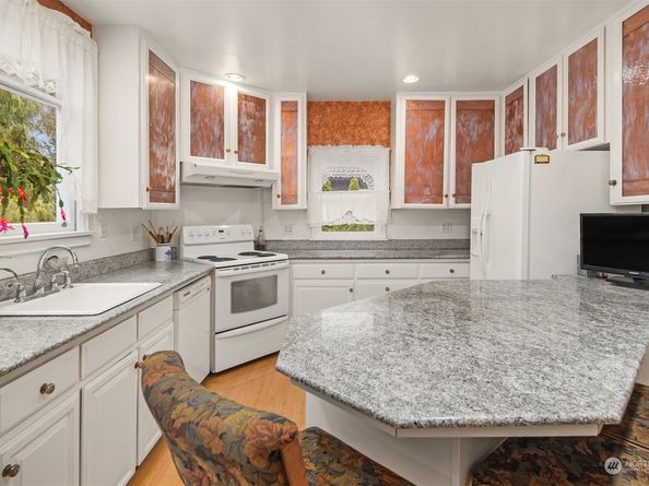 1021 34th Avenue E, Seattle WA 98112