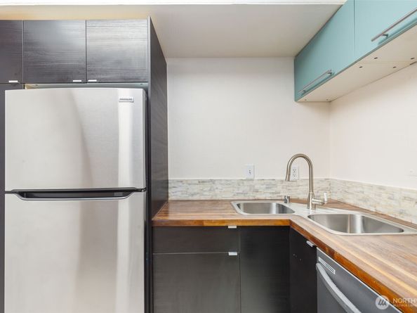 14665 NE 34TH Street B13, Bellevue WA 98007
