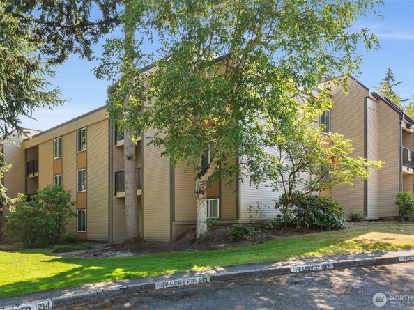 14665 NE 34TH Street B13, Bellevue WA 98007