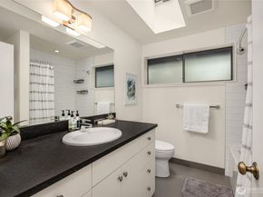 7800 NE West Port Madison Road, Bainbridge Island WA 98110