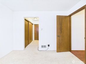 12721 NE 129th Court F103, Kirkland WA 98034