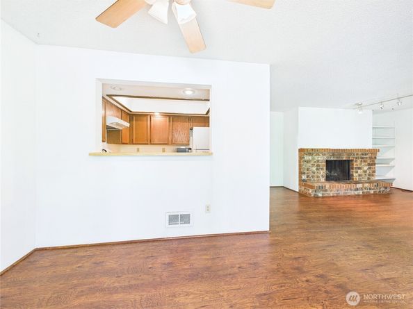 12721 NE 129th Court F103, Kirkland WA 98034