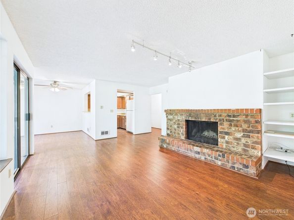 12721 NE 129th Court F103, Kirkland WA 98034