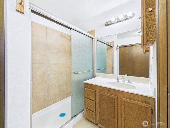 12721 NE 129th Court F103, Kirkland WA 98034