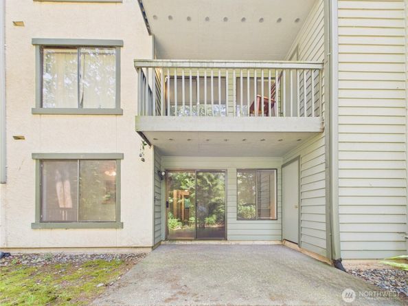 12721 NE 129th Court F103, Kirkland WA 98034