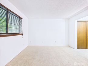 12721 NE 129th Court F103, Kirkland WA 98034