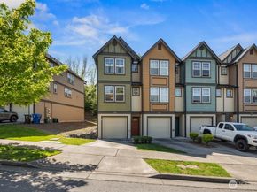 7169 27th Avenue SW 121, Seattle WA 98106