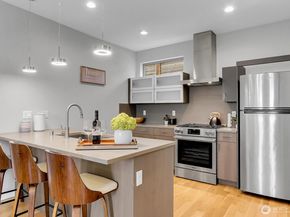 4325 Whitman Avenue N B, Seattle WA 98103