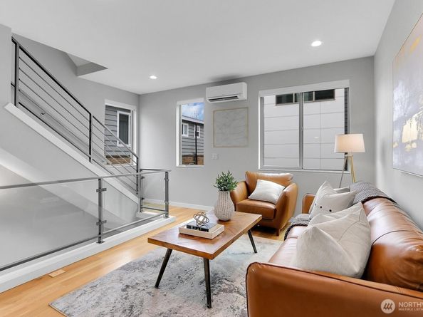 4325 Whitman Avenue N B, Seattle WA 98103