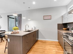 4325 Whitman Avenue N B, Seattle WA 98103