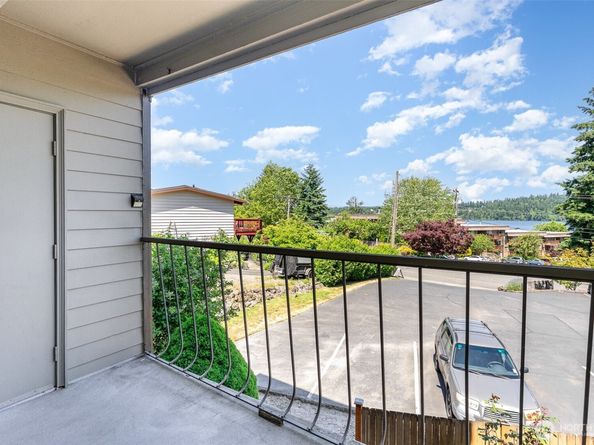 17440 NE 38th Street A201, Redmond WA 98052