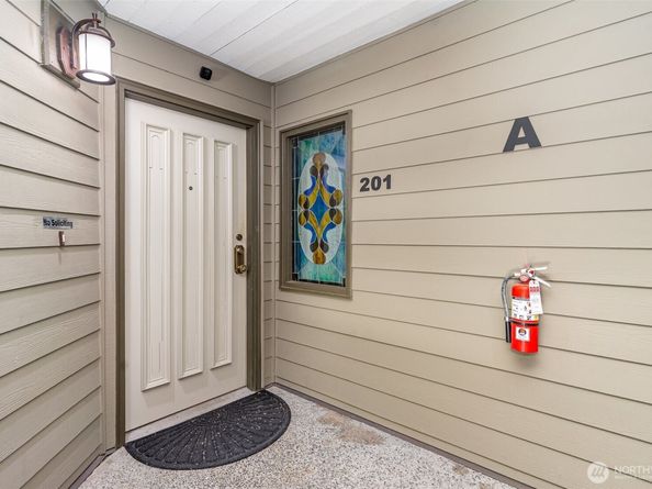 17440 NE 38th Street A201, Redmond WA 98052