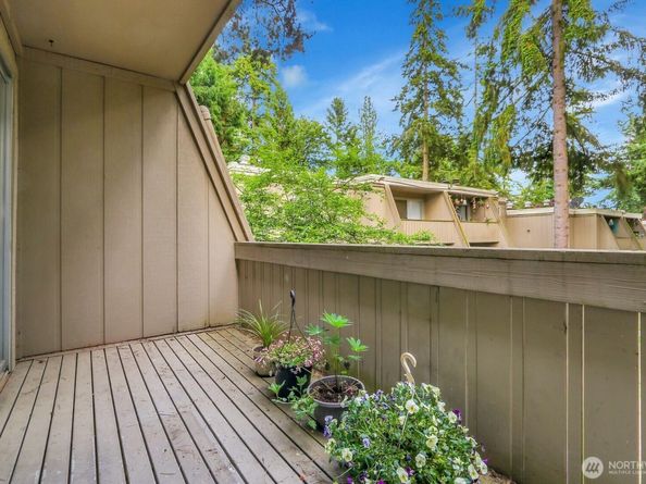 4813 180th Street SW C202, Lynnwood WA 98037