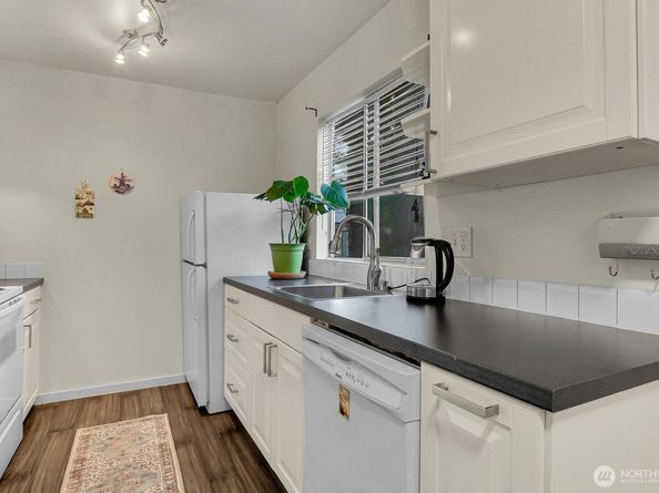 4813 180th Street SW C202, Lynnwood WA 98037