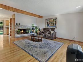 24815 42nd Avenue S, Kent WA 98032