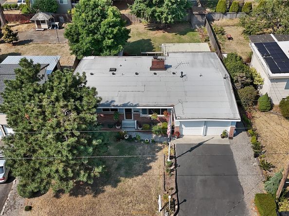 24815 42nd Avenue S, Kent WA 98032