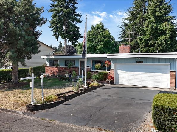 24815 42nd Avenue S, Kent WA 98032